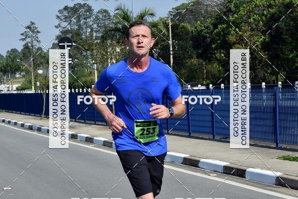 Buy your photos of the eventRun Aruja 2018 on Fotop