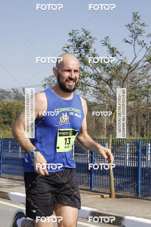 Buy your photos of the eventRun Aruja 2018 on Fotop