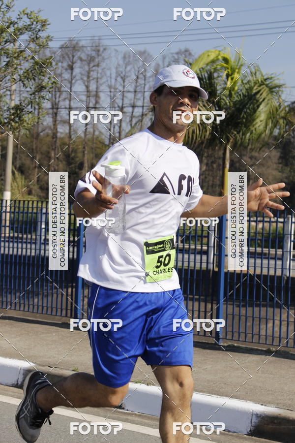 Buy your photos of the eventRun Aruja 2018 on Fotop