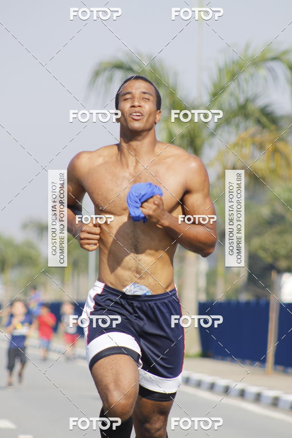 Buy your photos of the eventRun Aruja 2018 on Fotop