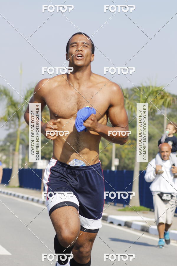 Buy your photos of the eventRun Aruja 2018 on Fotop