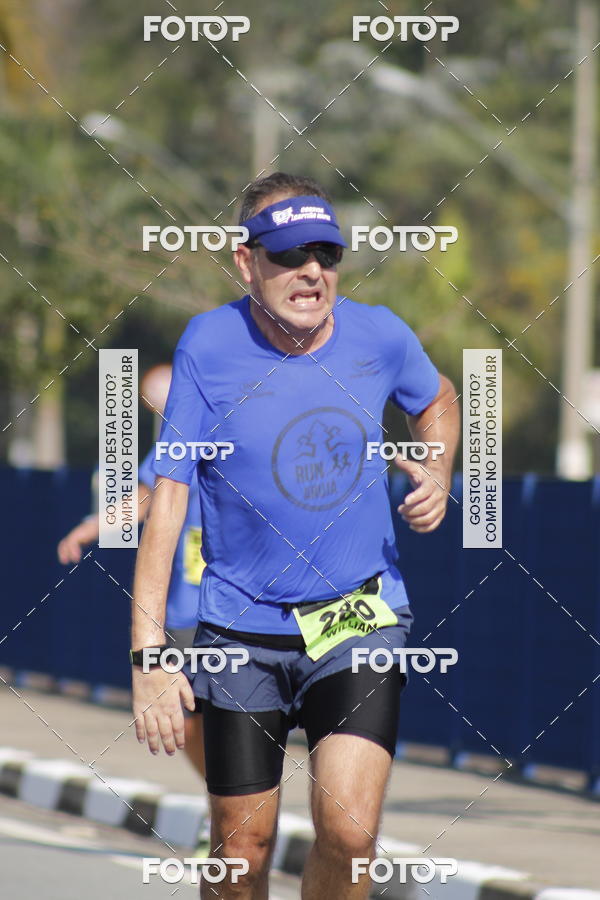 Buy your photos of the eventRun Aruja 2018 on Fotop