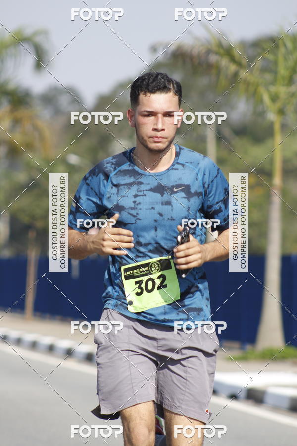 Buy your photos of the eventRun Aruja 2018 on Fotop