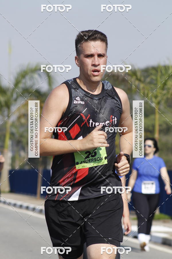 Buy your photos of the eventRun Aruja 2018 on Fotop