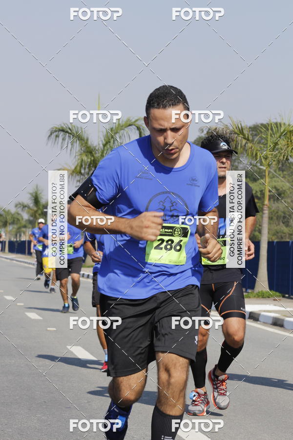 Buy your photos of the eventRun Aruja 2018 on Fotop