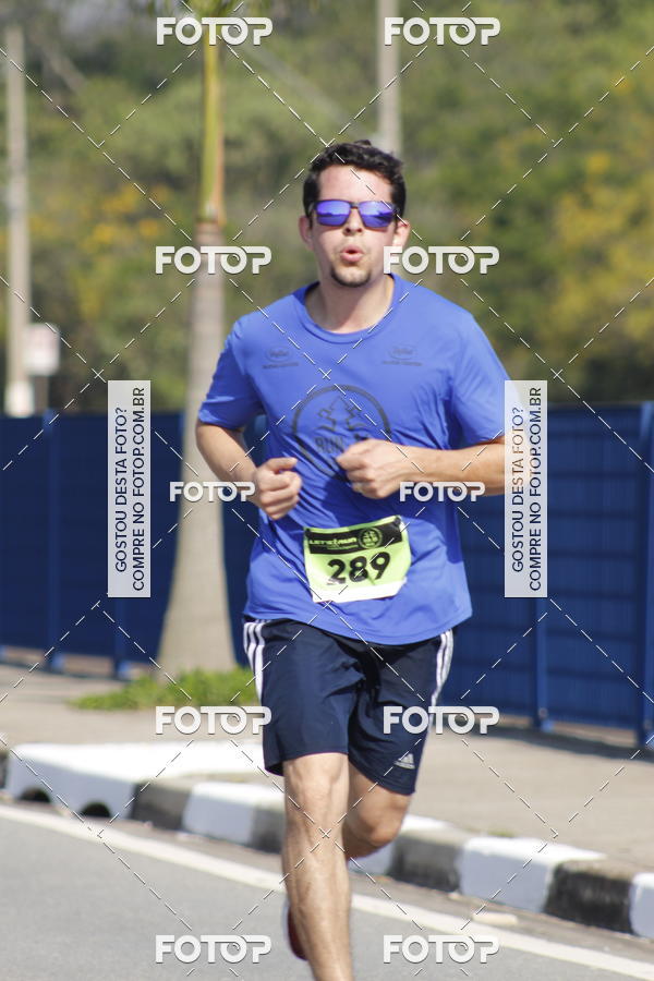 Buy your photos of the eventRun Aruja 2018 on Fotop