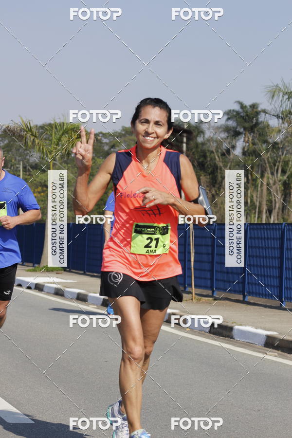 Buy your photos of the eventRun Aruja 2018 on Fotop