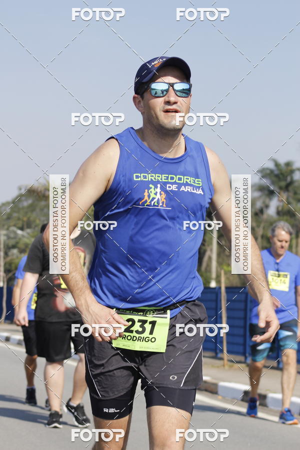 Buy your photos of the eventRun Aruja 2018 on Fotop