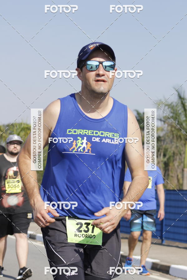 Buy your photos of the eventRun Aruja 2018 on Fotop