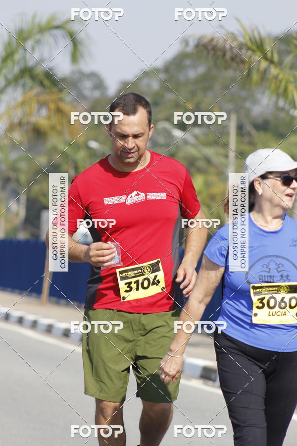 Buy your photos of the eventRun Aruja 2018 on Fotop