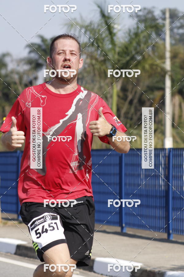 Buy your photos of the eventRun Aruja 2018 on Fotop