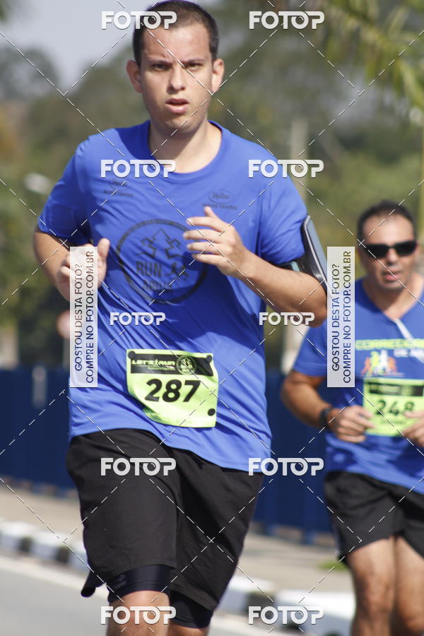 Buy your photos of the eventRun Aruja 2018 on Fotop