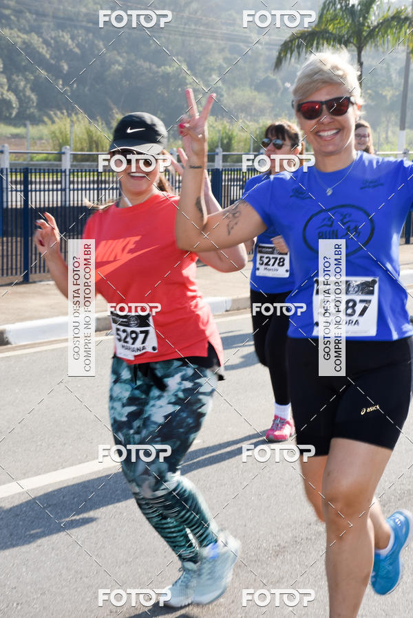 Buy your photos of the eventRun Aruja 2018 on Fotop