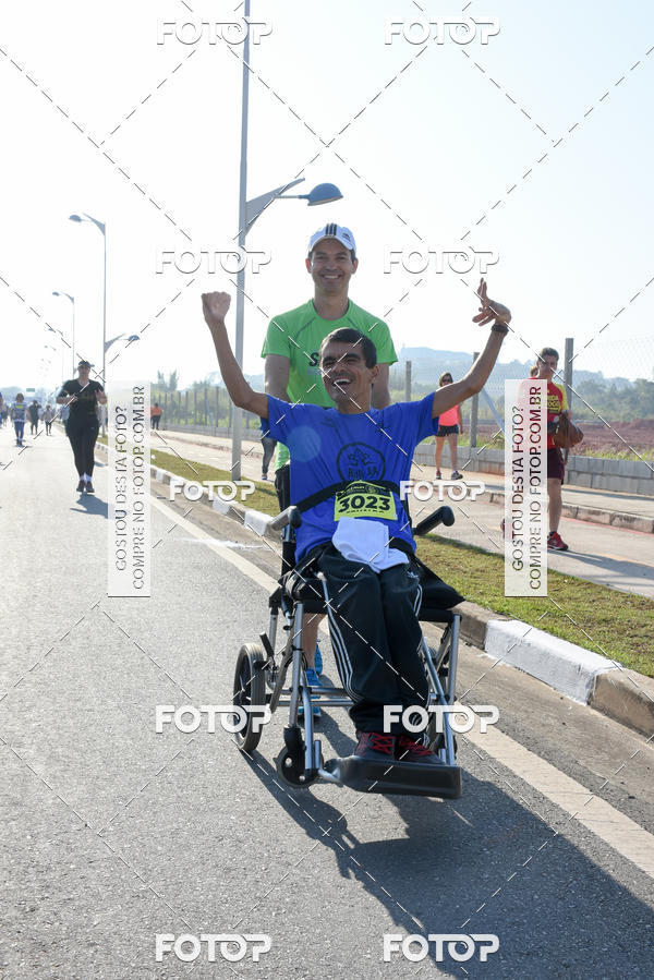 Buy your photos of the eventRun Aruja 2018 on Fotop