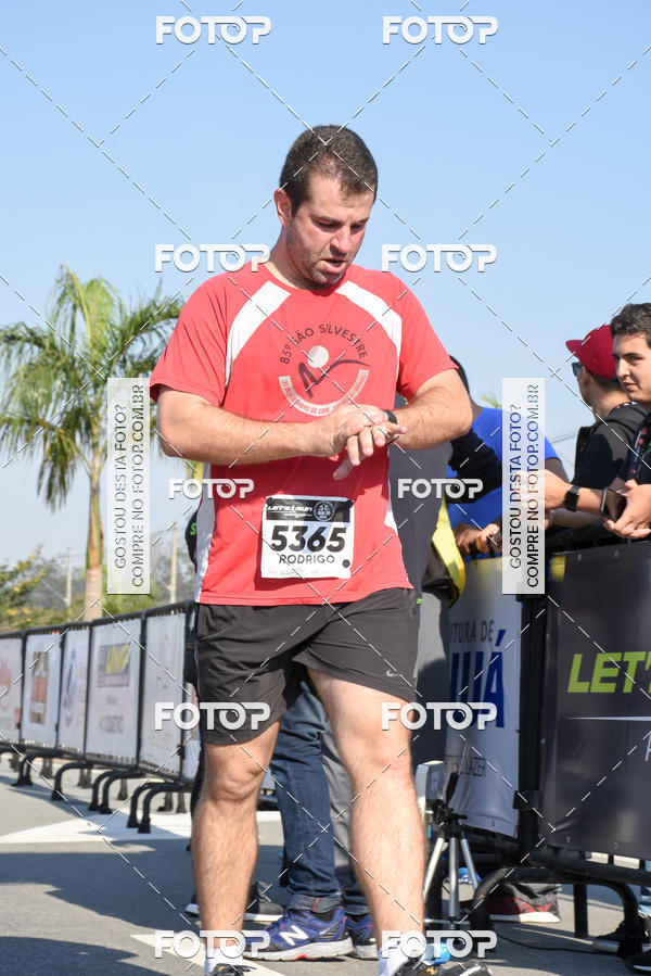 Buy your photos of the eventRun Aruja 2018 on Fotop