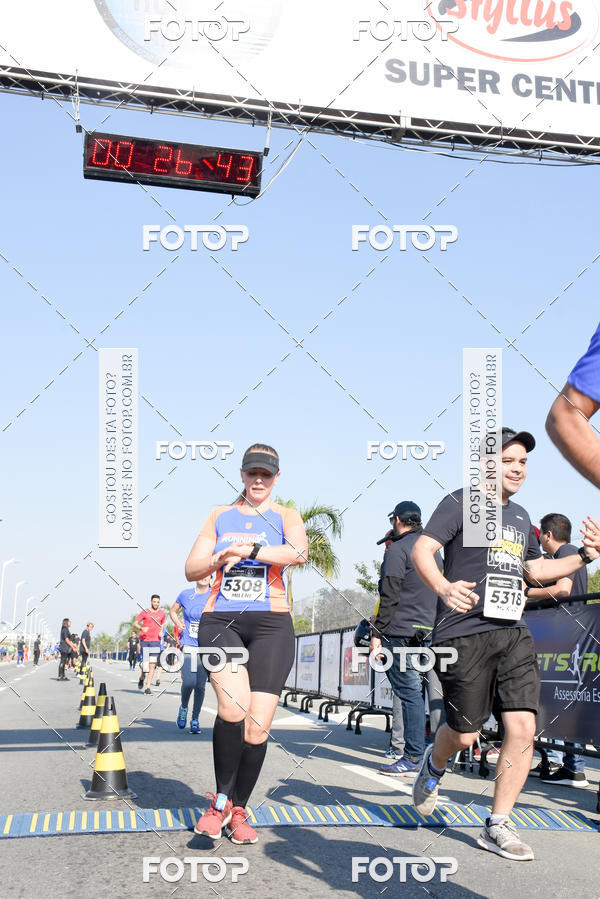 Buy your photos of the eventRun Aruja 2018 on Fotop