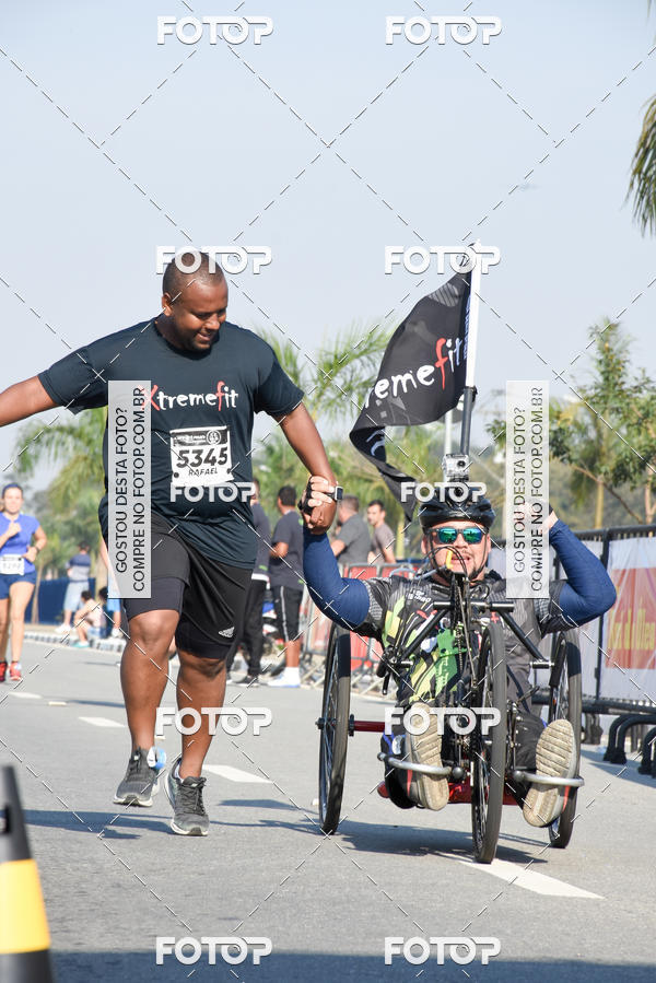 Buy your photos of the eventRun Aruja 2018 on Fotop