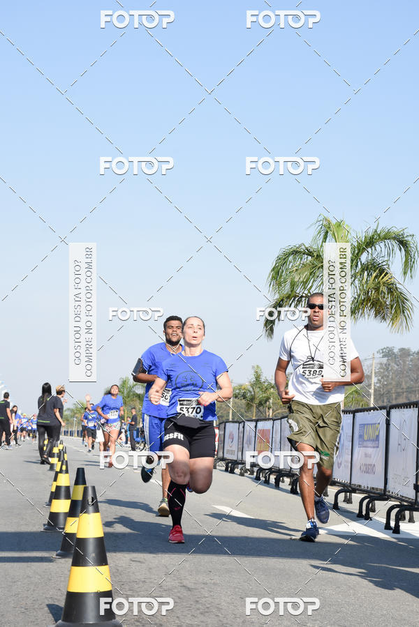 Buy your photos of the eventRun Aruja 2018 on Fotop