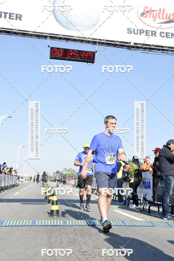 Buy your photos of the eventRun Aruja 2018 on Fotop