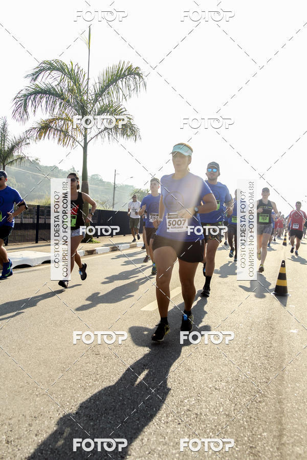 Buy your photos of the eventRun Aruja 2018 on Fotop