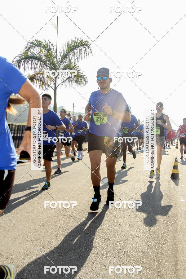 Buy your photos of the eventRun Aruja 2018 on Fotop
