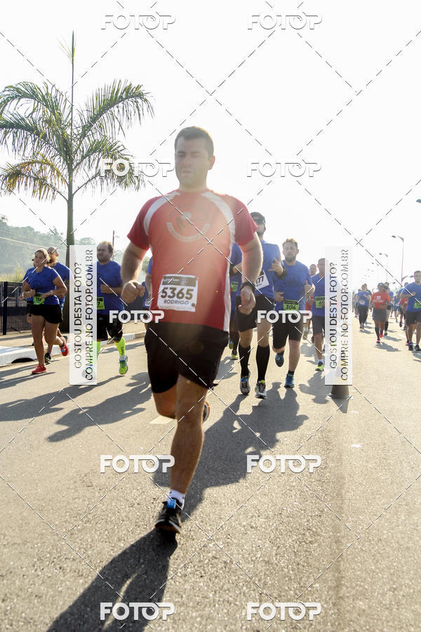 Buy your photos of the eventRun Aruja 2018 on Fotop