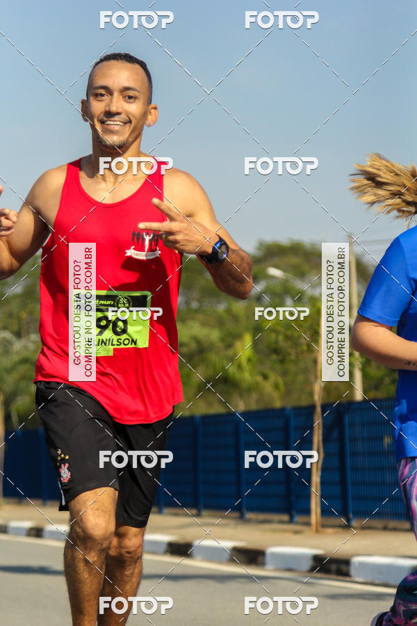 Buy your photos of the eventRun Aruja 2018 on Fotop