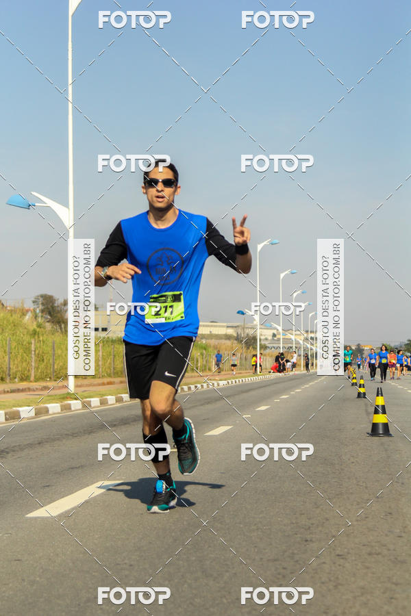 Buy your photos of the eventRun Aruja 2018 on Fotop