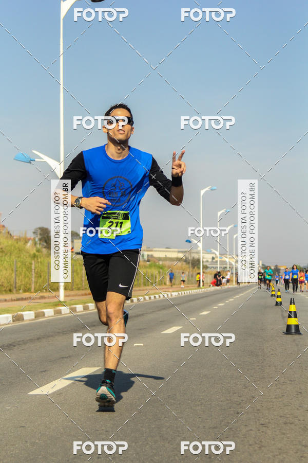 Buy your photos of the eventRun Aruja 2018 on Fotop