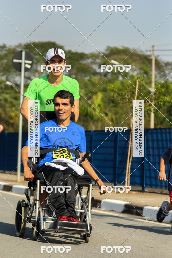 Buy your photos of the eventRun Aruja 2018 on Fotop