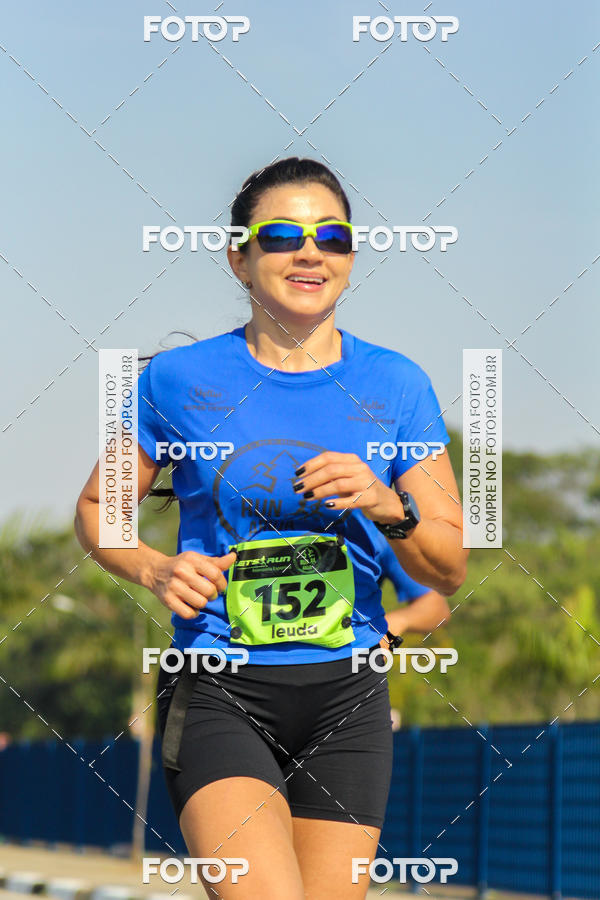 Buy your photos of the eventRun Aruja 2018 on Fotop
