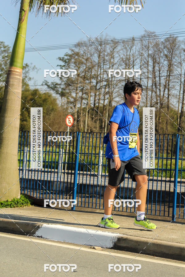 Buy your photos of the eventRun Aruja 2018 on Fotop