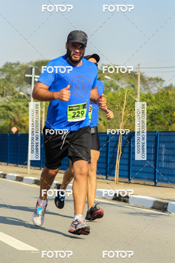 Buy your photos of the eventRun Aruja 2018 on Fotop