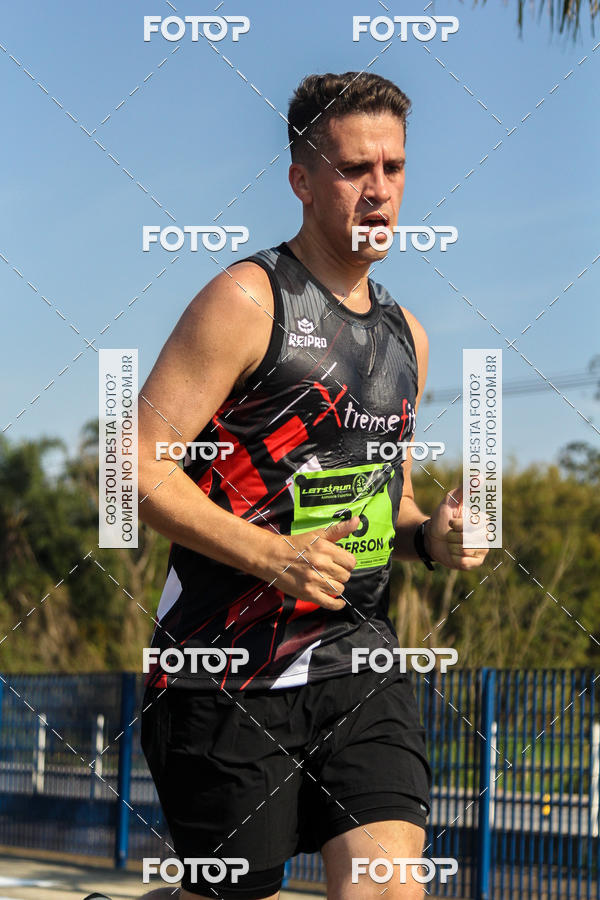 Buy your photos of the eventRun Aruja 2018 on Fotop