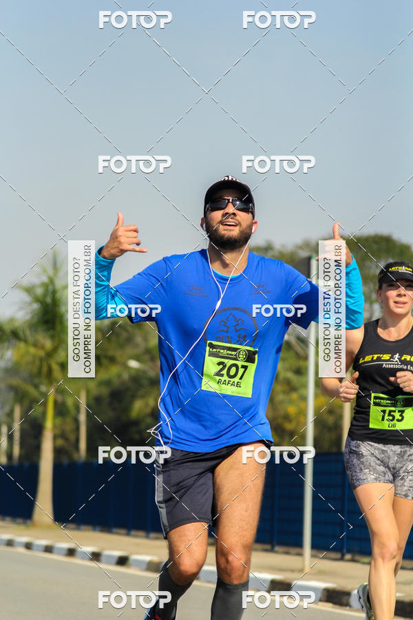 Buy your photos of the eventRun Aruja 2018 on Fotop