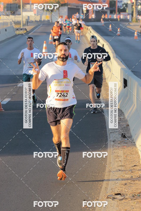 Buy your photos of the event1� Iguatemi Esplanada Business RUN 7K on Fotop