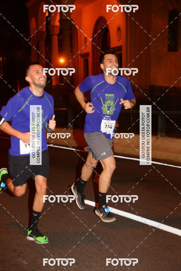 Buy your photos of the eventLorenzetti Music Run 2018 on Fotop