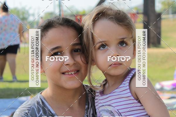 Buy your photos of the eventCosturando Memrias - Semana Mundial do Brincar on Fotop