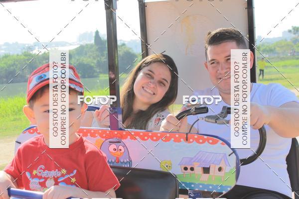 Buy your photos of the eventCosturando Memrias - Semana Mundial do Brincar on Fotop