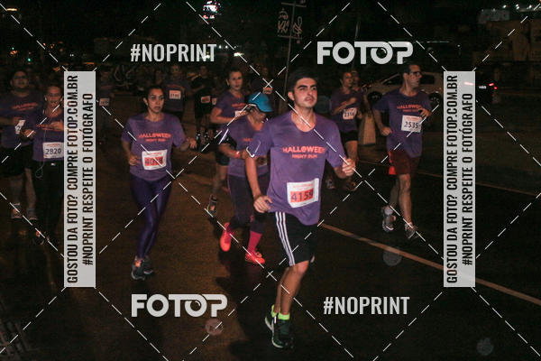 Buy your photos of the eventHalloween Night Run on Fotop