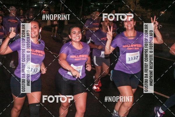 Buy your photos of the eventHalloween Night Run on Fotop