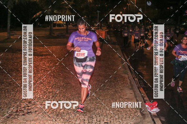 Buy your photos of the eventHalloween Night Run on Fotop