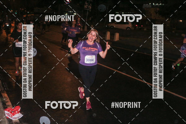 Buy your photos of the eventHalloween Night Run on Fotop