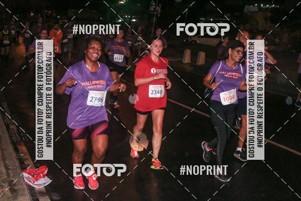 Buy your photos of the eventHalloween Night Run on Fotop