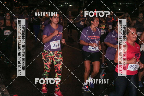 Buy your photos of the eventHalloween Night Run on Fotop