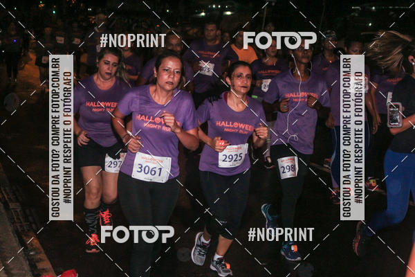 Buy your photos of the eventHalloween Night Run on Fotop