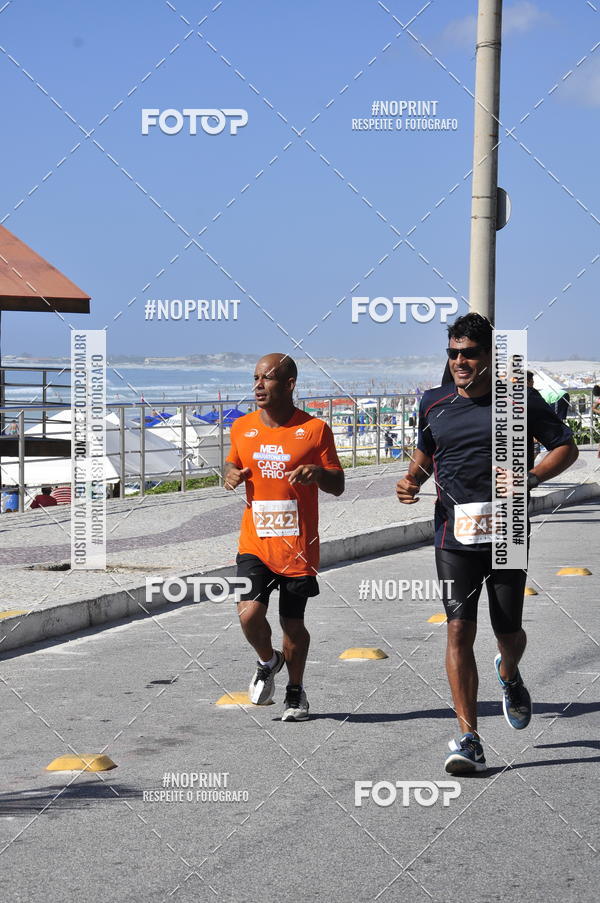 Buy your photos of the eventMEIA MARATONA DE CABO FRIO on Fotop