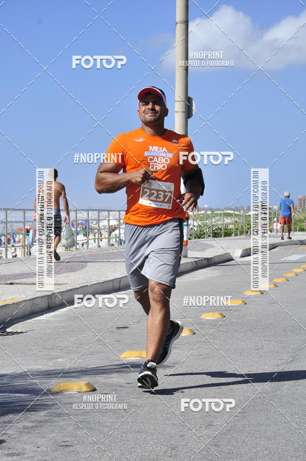 Buy your photos of the eventMEIA MARATONA DE CABO FRIO on Fotop