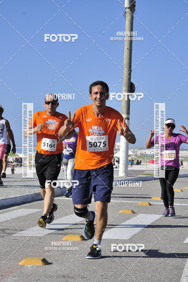 Buy your photos of the eventMEIA MARATONA DE CABO FRIO on Fotop