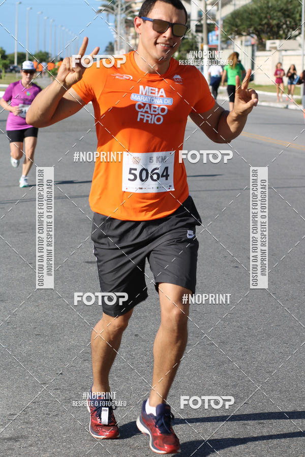 Buy your photos of the eventMEIA MARATONA DE CABO FRIO on Fotop